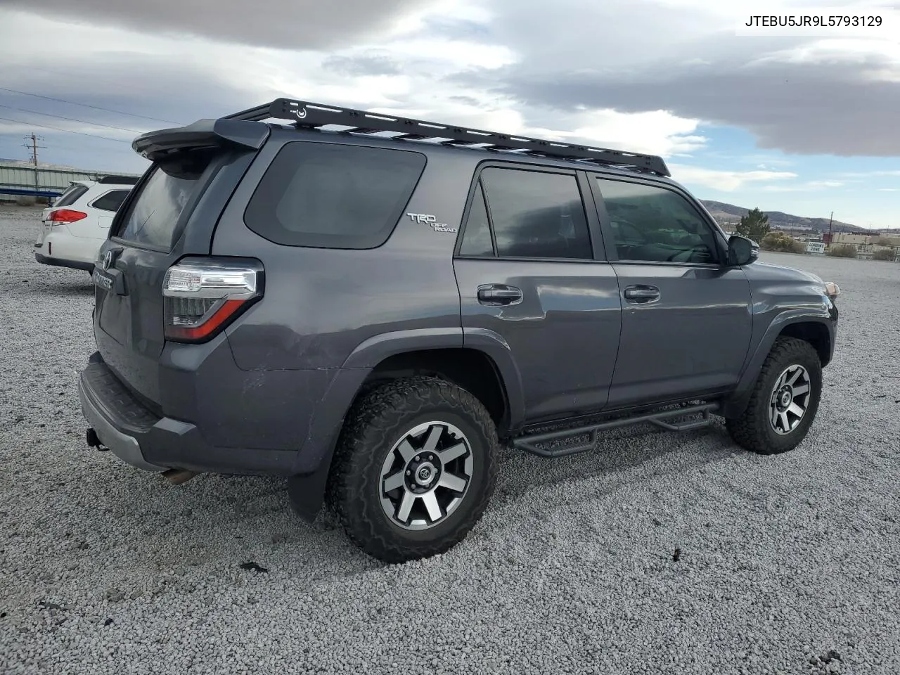 2020 Toyota 4Runner Sr5/Sr5 Premium VIN: JTEBU5JR9L5793129 Lot: 81621274