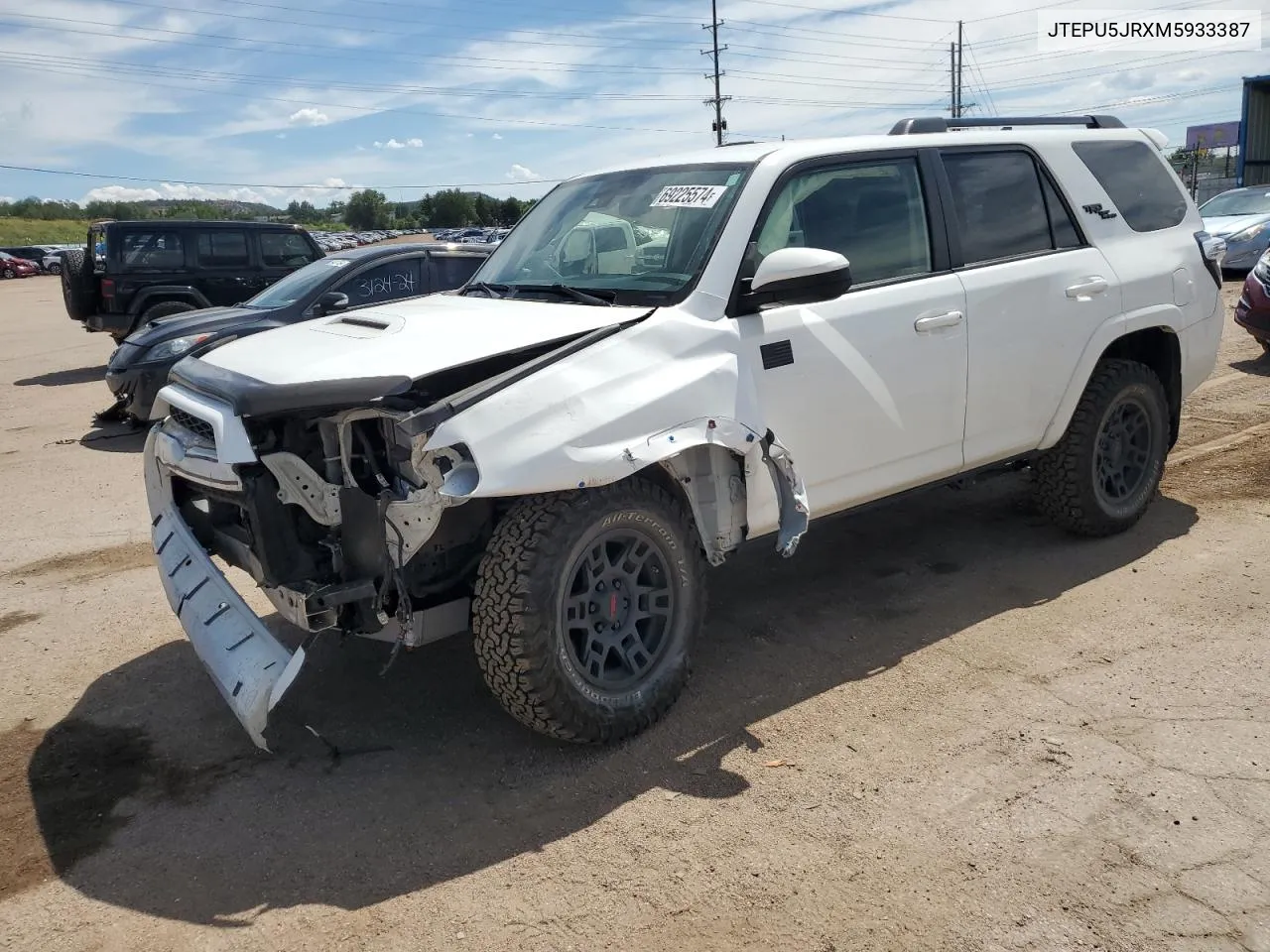 2021 Toyota 4Runner Sr5/Sr5 Premium VIN: JTEPU5JRXM5933387 Lot: 69225574