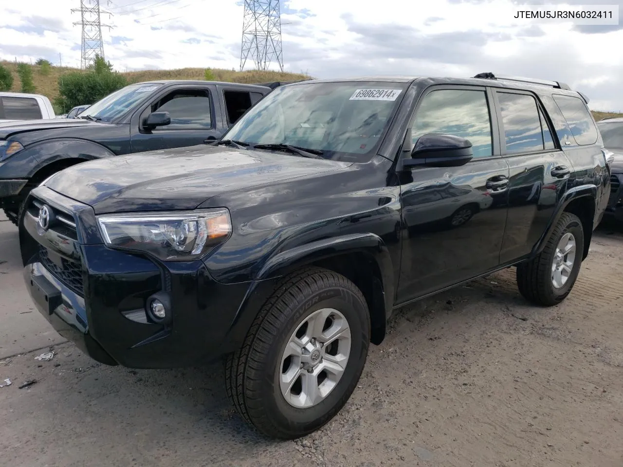 2022 Toyota 4Runner Sr5/Sr5 Premium VIN: JTEMU5JR3N6032411 Lot: 69862914