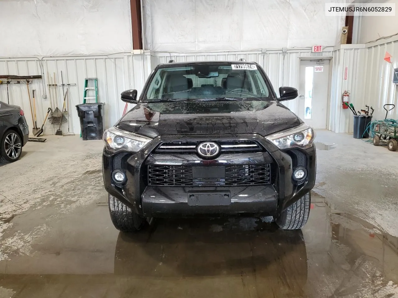 2022 Toyota 4Runner Sr5/Sr5 Premium VIN: JTEMU5JR6N6052829 Lot: 71799674