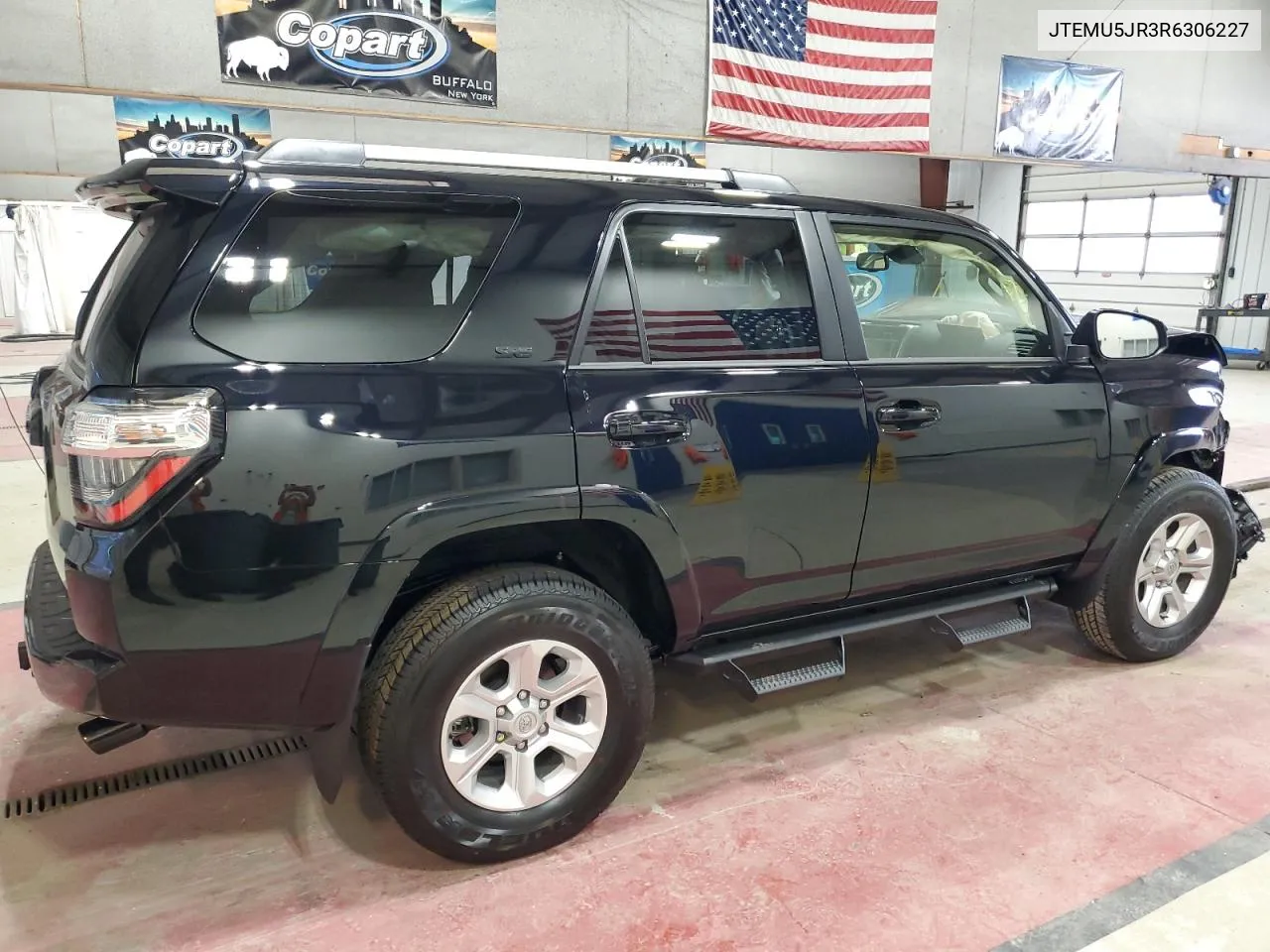 2024 Toyota 4Runner Sr5/Sr5 Premium VIN: JTEMU5JR3R6306227 Lot: 74143454