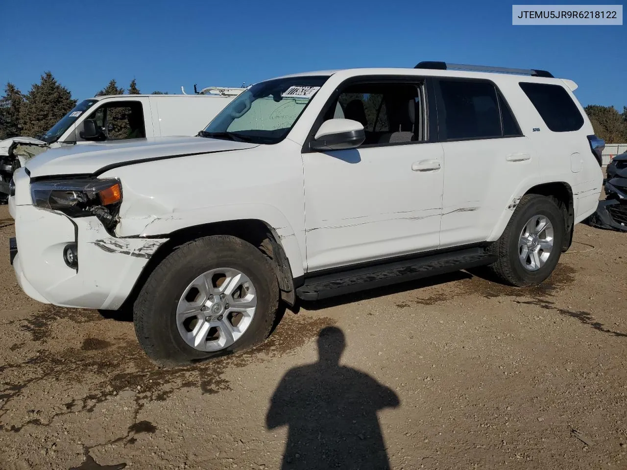 2024 Toyota 4Runner Sr5/Sr5 Premium VIN: JTEMU5JR9R6218122 Lot: 77736324