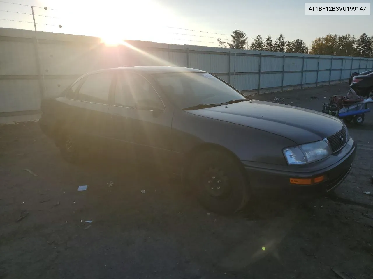 1997 Toyota Avalon Xl VIN: 4T1BF12B3VU199147 Lot: 76173214