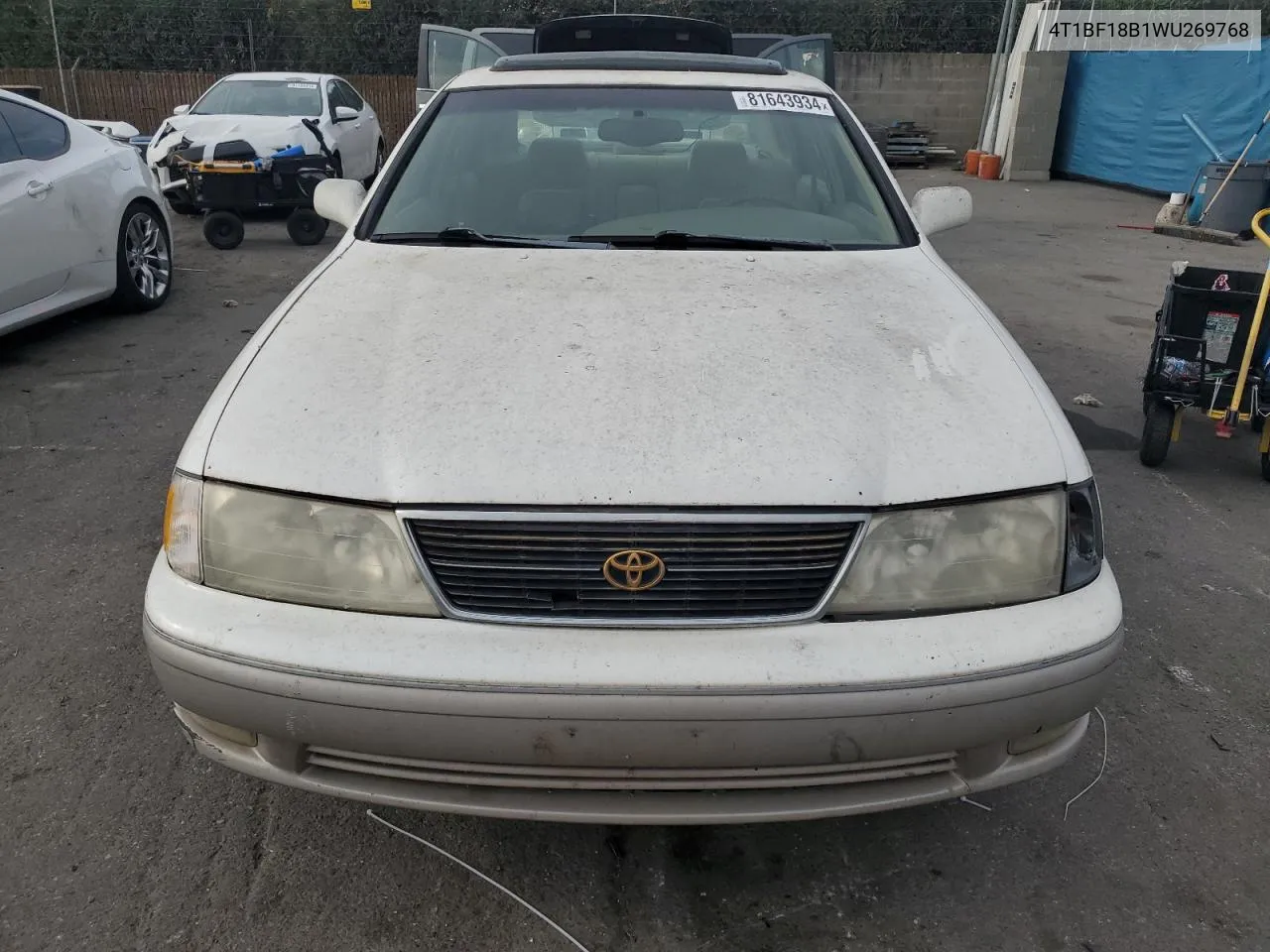 1998 Toyota Avalon Xl VIN: 4T1BF18B1WU269768 Lot: 81643934