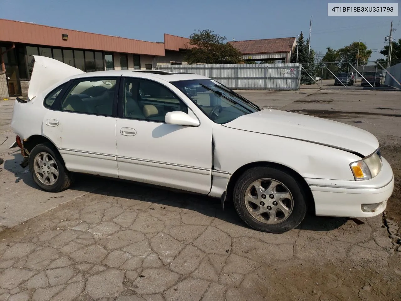 1999 Toyota Avalon Xl VIN: 4T1BF18B3XU351793 Lot: 71165064