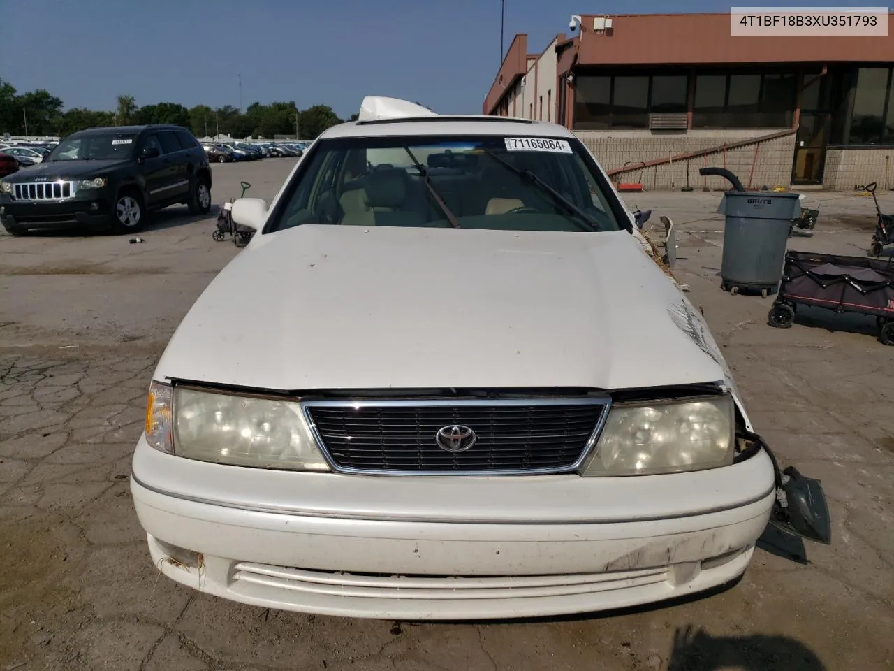 1999 Toyota Avalon Xl VIN: 4T1BF18B3XU351793 Lot: 71165064