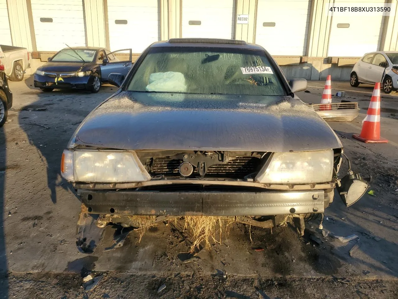 1999 Toyota Avalon Xl VIN: 4T1BF18B8XU313590 Lot: 76975134