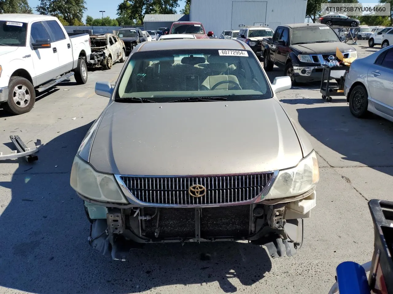 2000 Toyota Avalon Xl VIN: 4T1BF28B7YU064660 Lot: 60772954