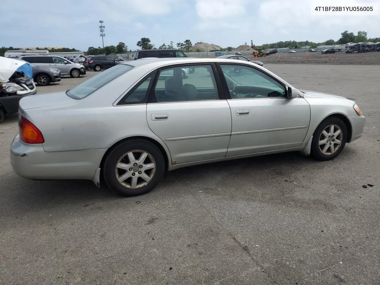 2000 Toyota Avalon Xl VIN: 4T1BF28B1YU056005 Lot: 62344574