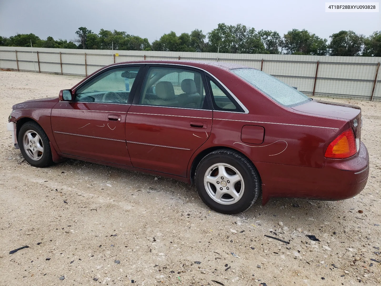 2000 Toyota Avalon Xl VIN: 4T1BF28BXYU093828 Lot: 62409614