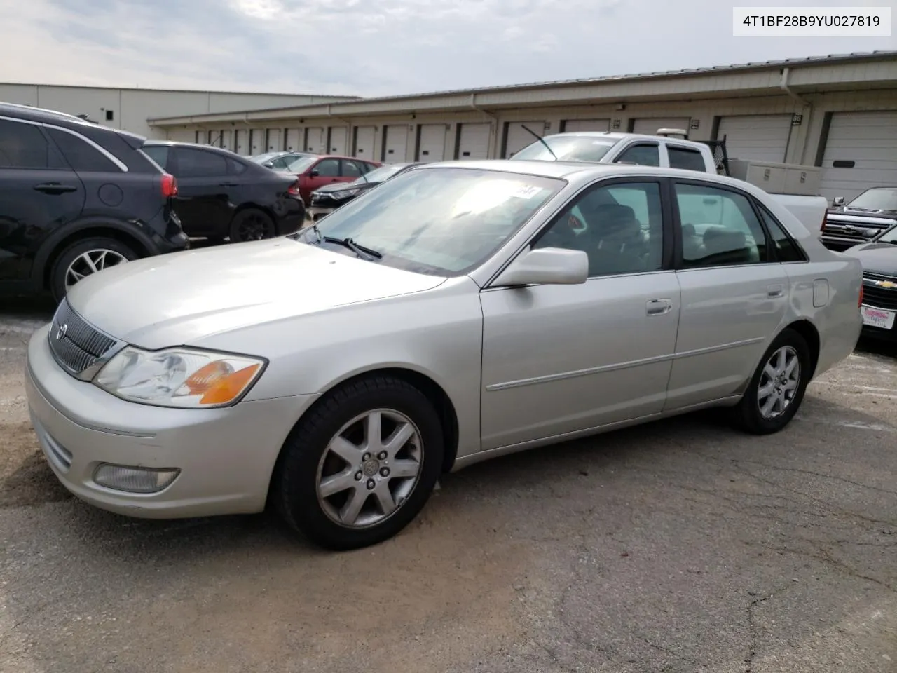 2000 Toyota Avalon Xl VIN: 4T1BF28B9YU027819 Lot: 67284784