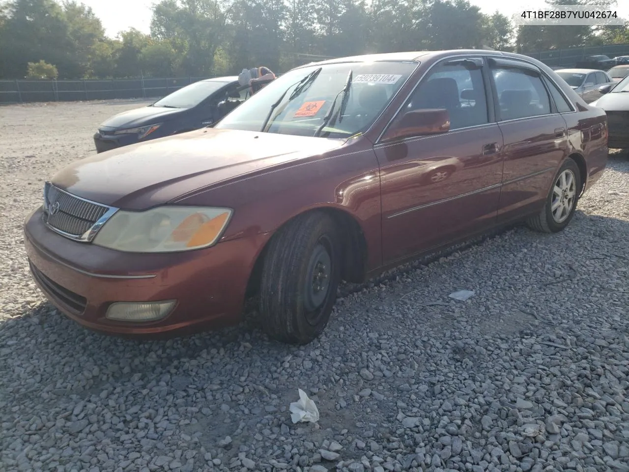 2000 Toyota Avalon Xl VIN: 4T1BF28B7YU042674 Lot: 69239104