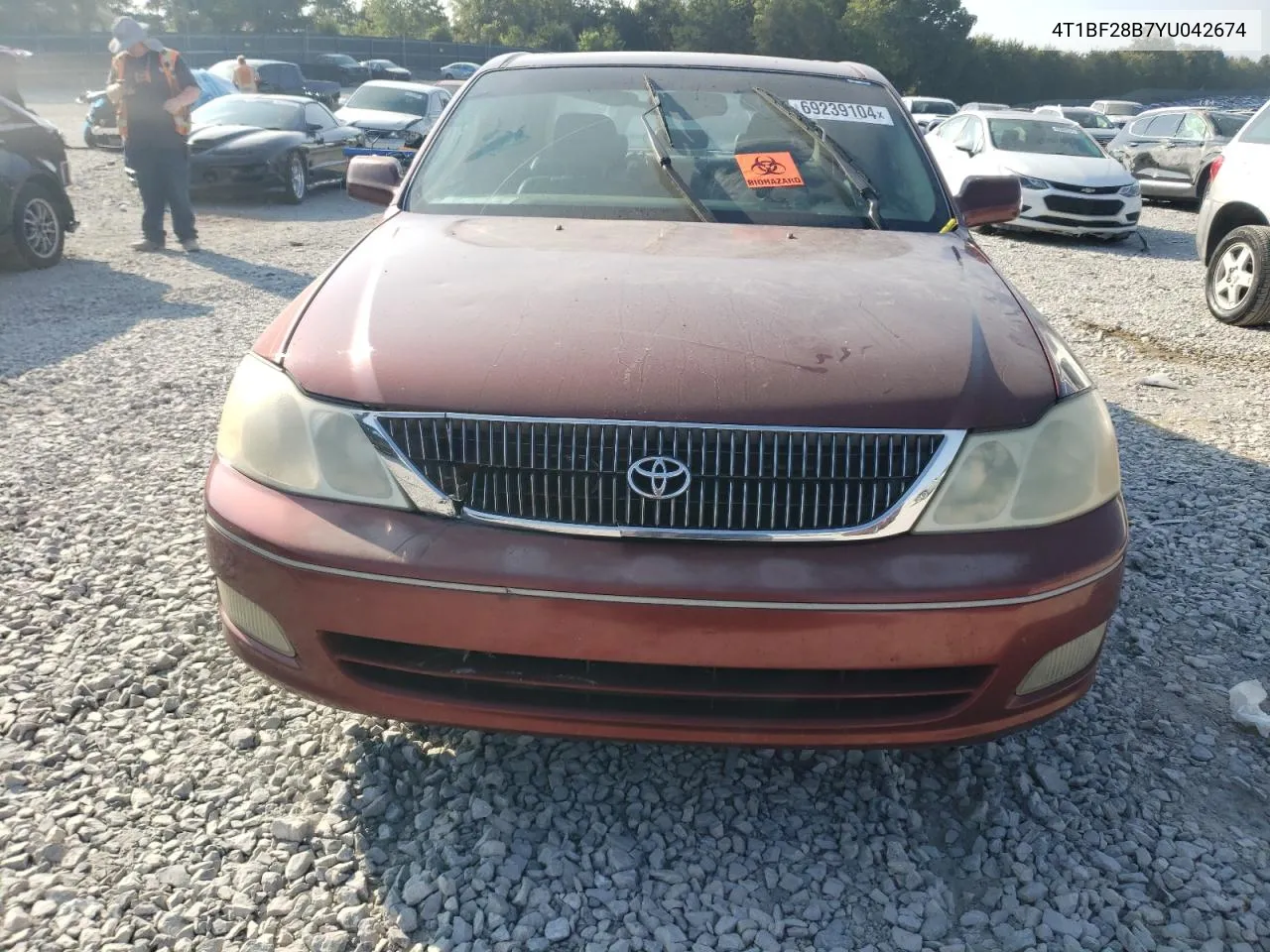 2000 Toyota Avalon Xl VIN: 4T1BF28B7YU042674 Lot: 69239104