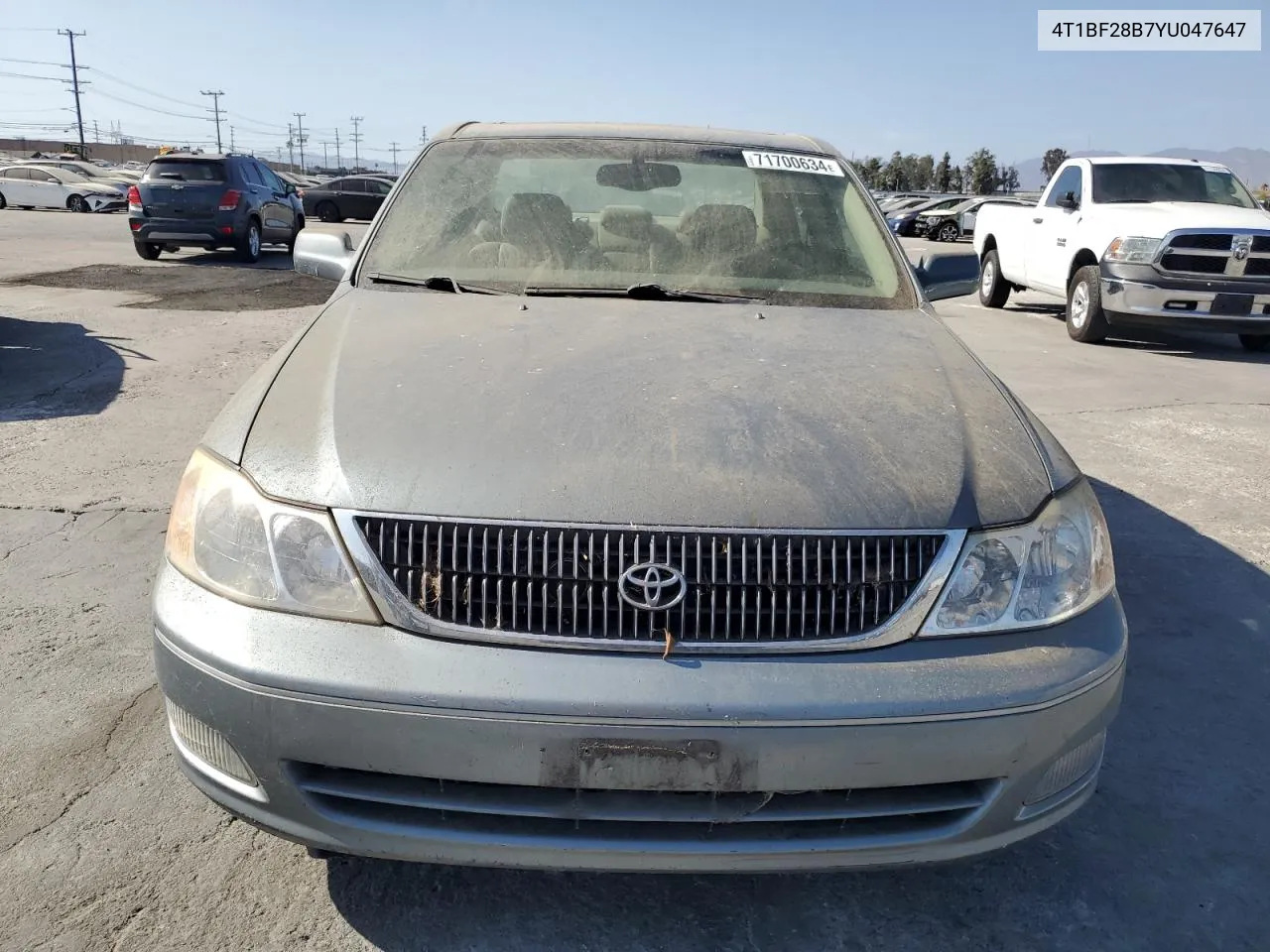 2000 Toyota Avalon Xl VIN: 4T1BF28B7YU047647 Lot: 71700634