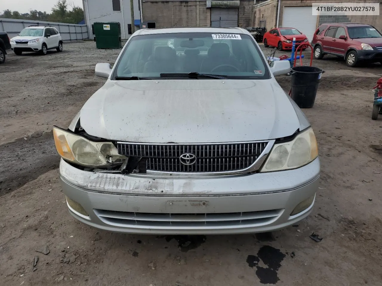 4T1BF28B2YU027578 2000 Toyota Avalon Xl