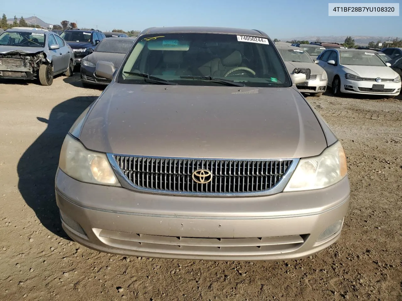 2000 Toyota Avalon Xl VIN: 4T1BF28B7YU108320 Lot: 74050244