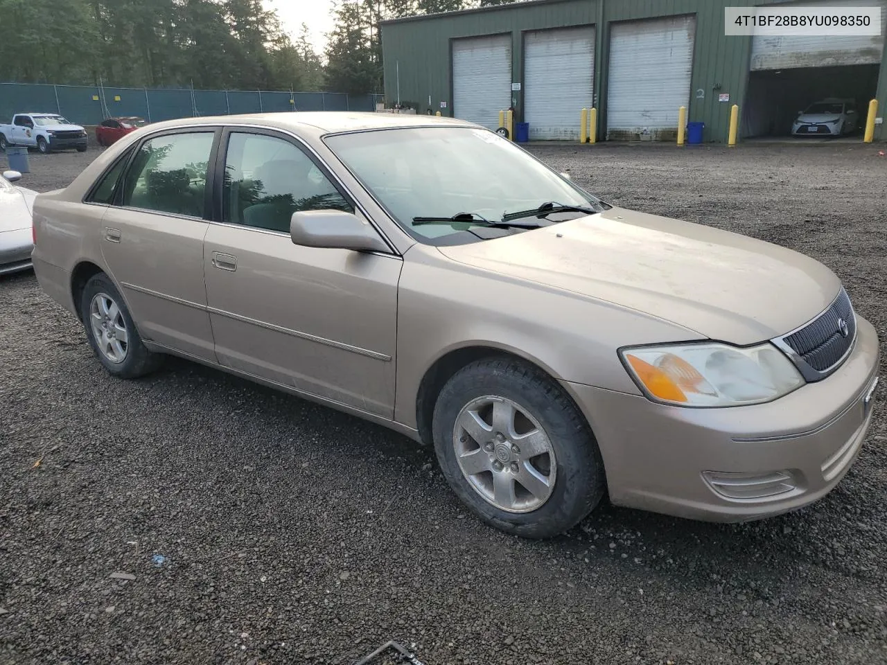 2000 Toyota Avalon Xl VIN: 4T1BF28B8YU098350 Lot: 74110724