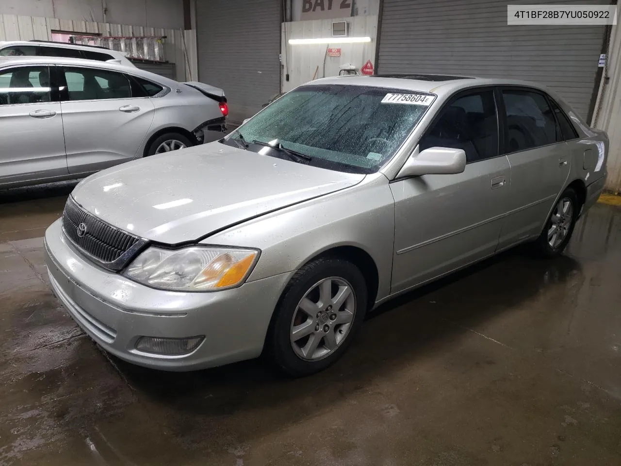 2000 Toyota Avalon Xl VIN: 4T1BF28B7YU050922 Lot: 77758604