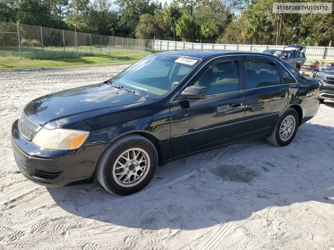 2000 Toyota Avalon Xl VIN: 4T1BF28B7YU105112 Lot: 77979064