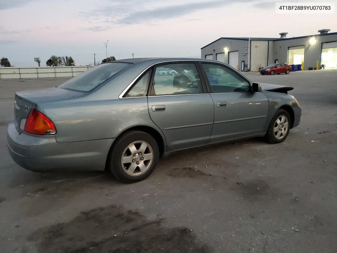 2000 Toyota Avalon Xl VIN: 4T1BF28B9YU070783 Lot: 79997294