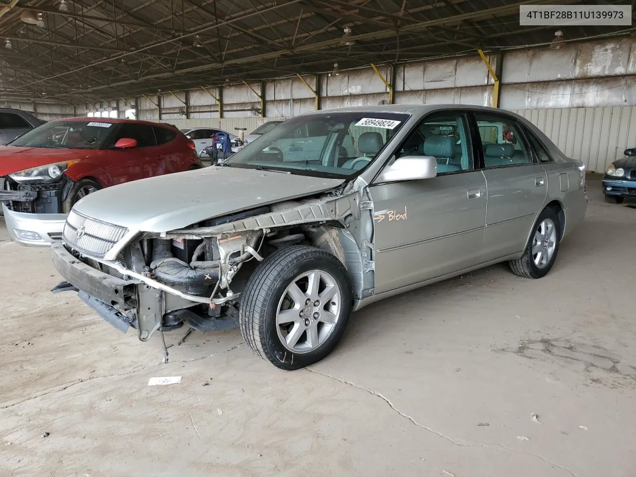 4T1BF28B11U139973 2001 Toyota Avalon Xl