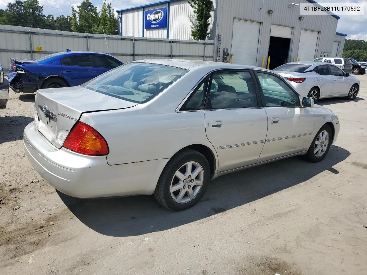 2001 Toyota Avalon Xl VIN: 4T1BF28B11U170592 Lot: 72412424