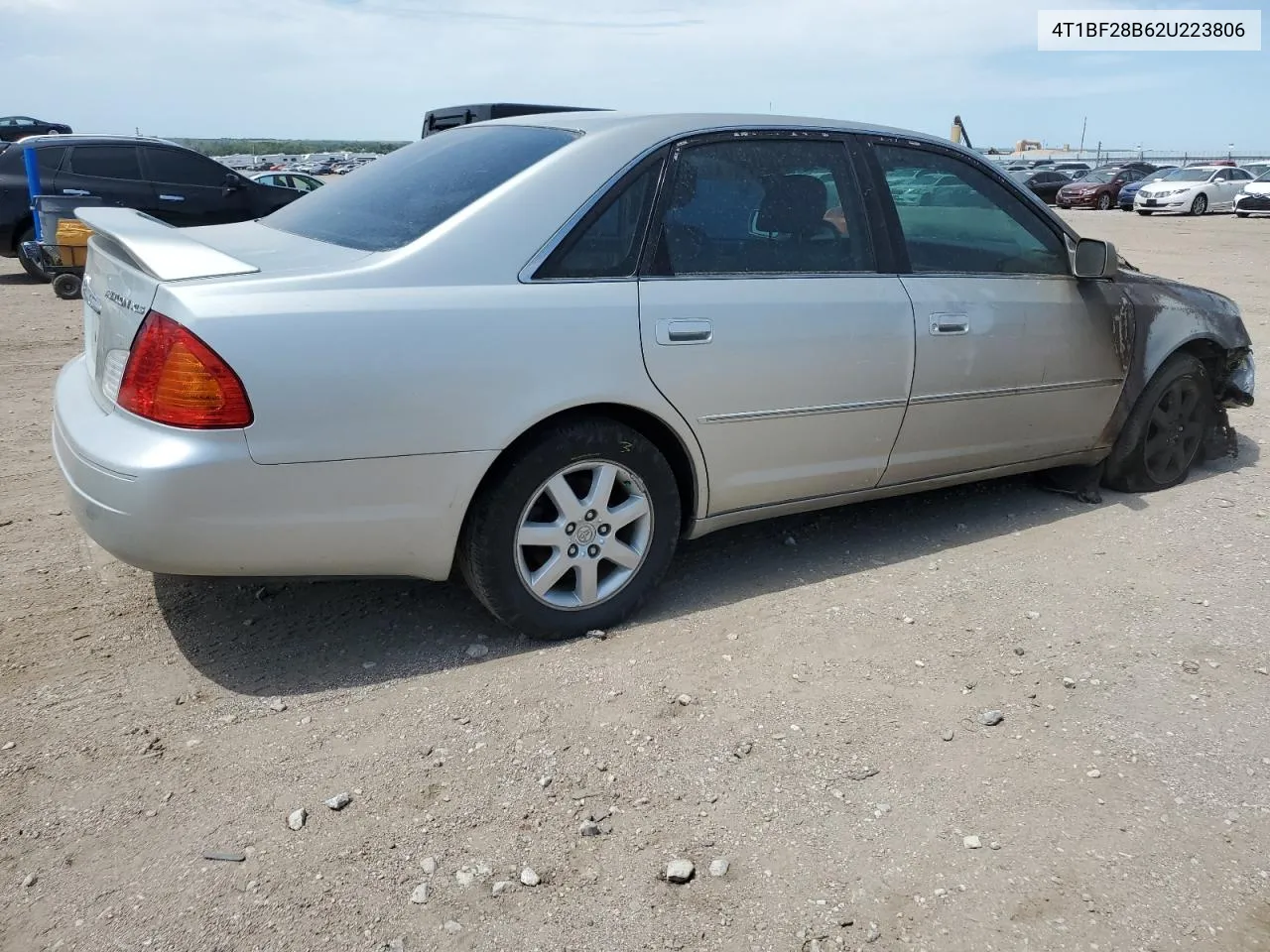 2002 Toyota Avalon Xl VIN: 4T1BF28B62U223806 Lot: 65540234