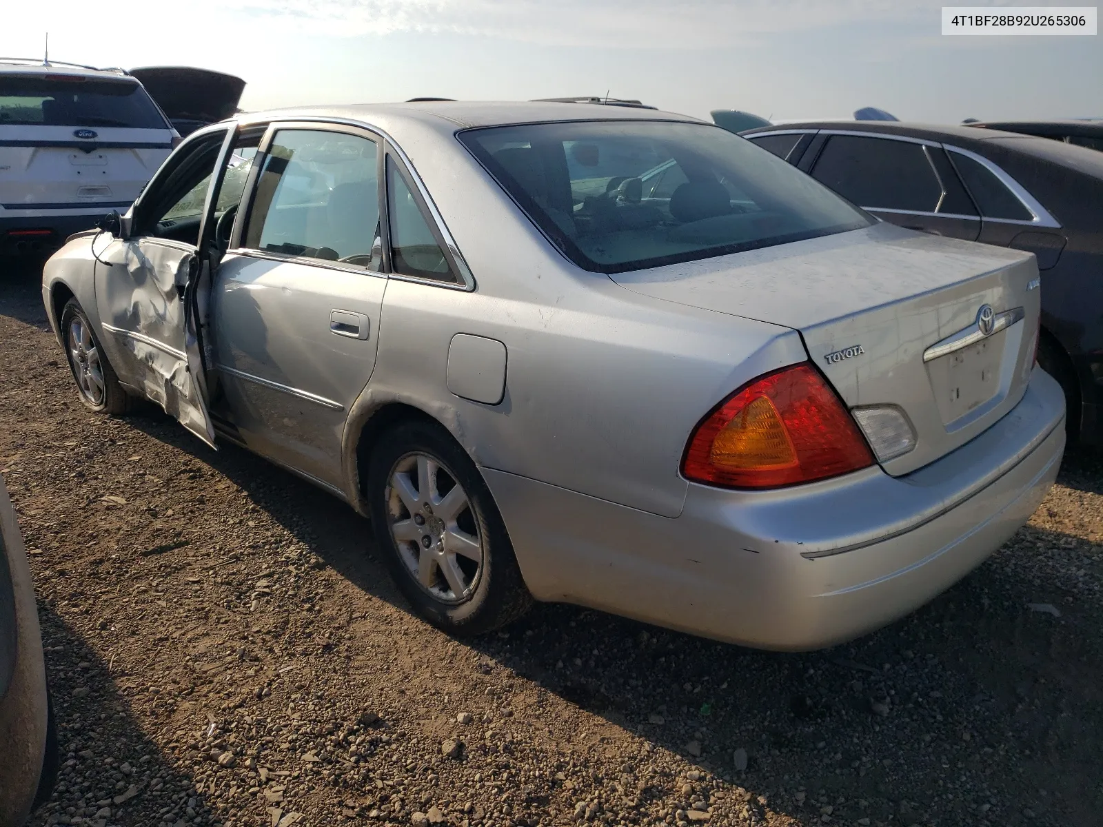 2002 Toyota Avalon Xl VIN: 4T1BF28B92U265306 Lot: 68676064