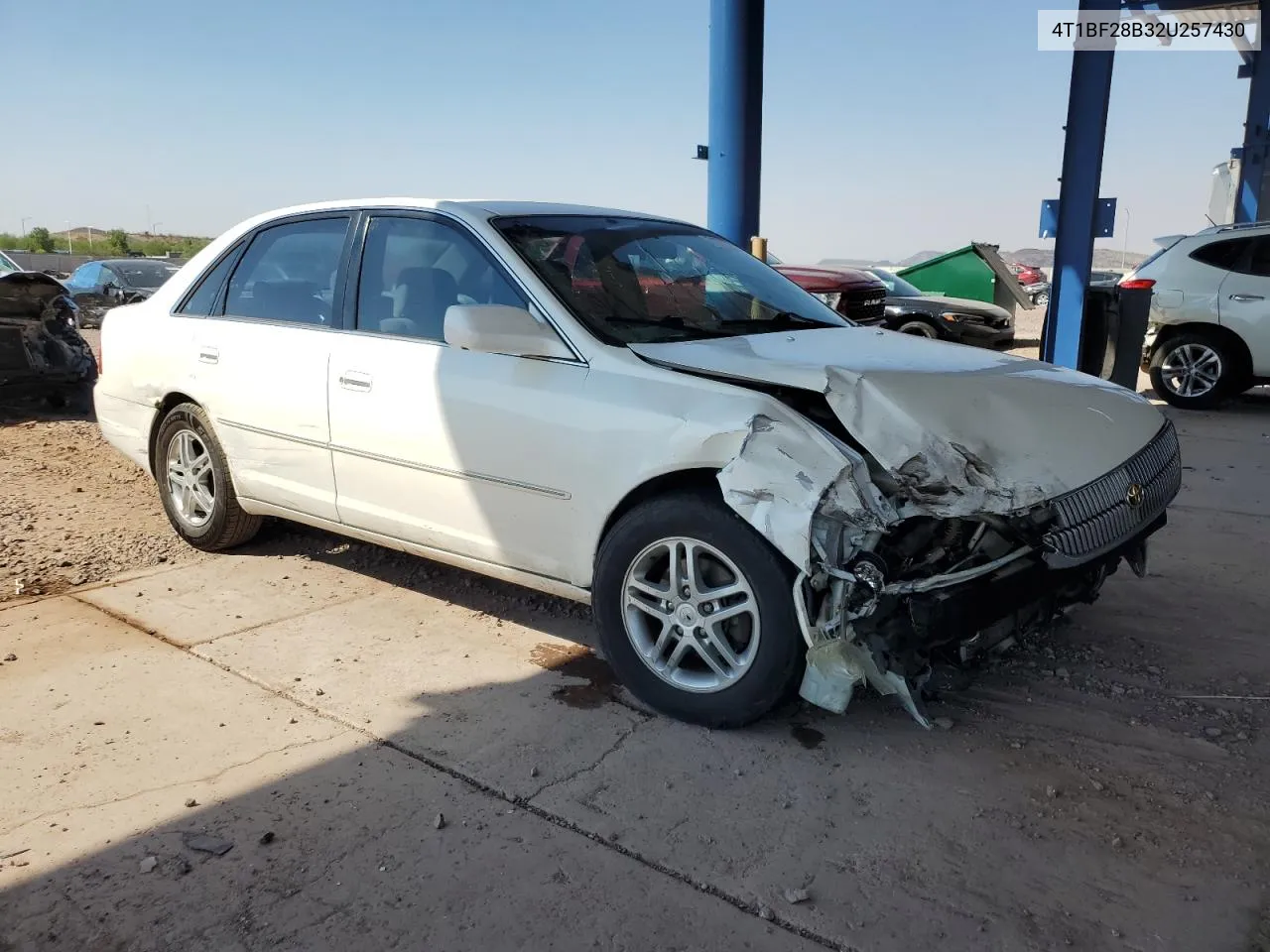 2002 Toyota Avalon Xl VIN: 4T1BF28B32U257430 Lot: 71272054