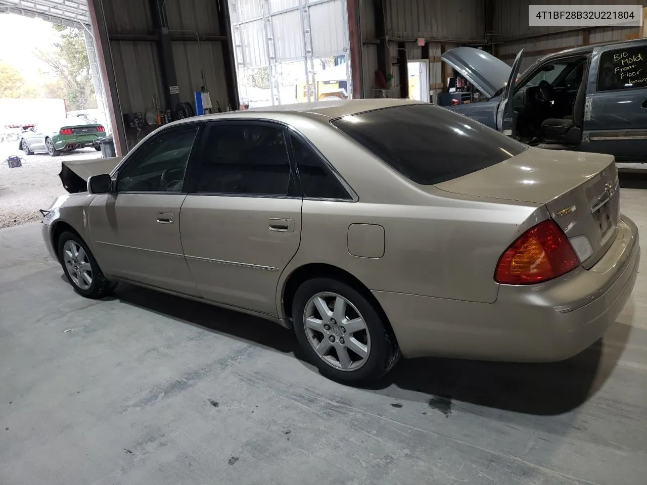 2002 Toyota Avalon Xl VIN: 4T1BF28B32U221804 Lot: 78157694