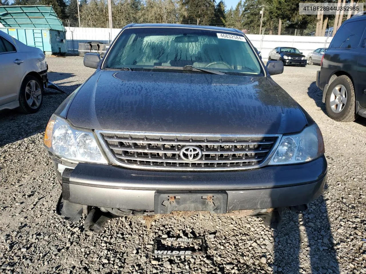 2004 Toyota Avalon Xl VIN: 4T1BF28B44U352985 Lot: 46832584