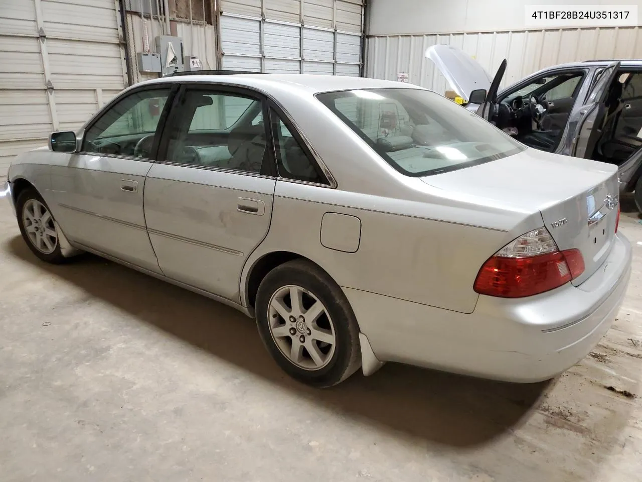 2004 Toyota Avalon Xl VIN: 4T1BF28B24U351317 Lot: 63811584