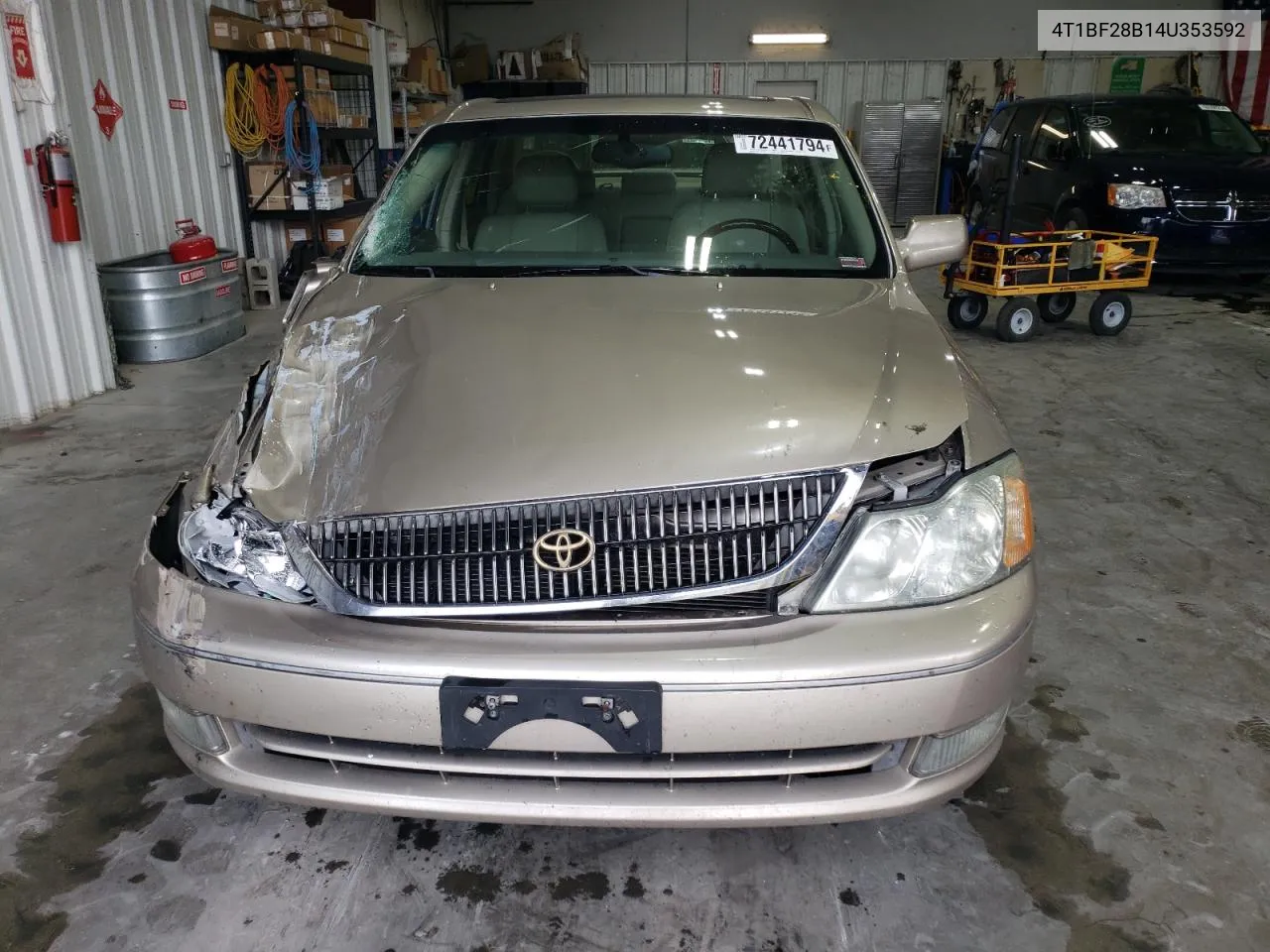 2004 Toyota Avalon Xl VIN: 4T1BF28B14U353592 Lot: 72441794