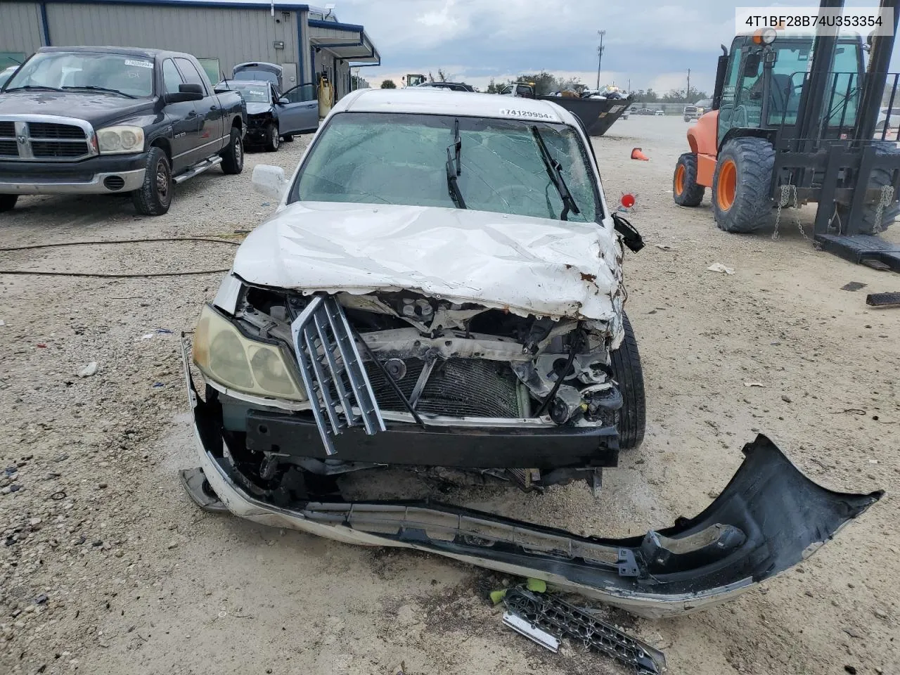 2004 Toyota Avalon Xl VIN: 4T1BF28B74U353354 Lot: 74129954