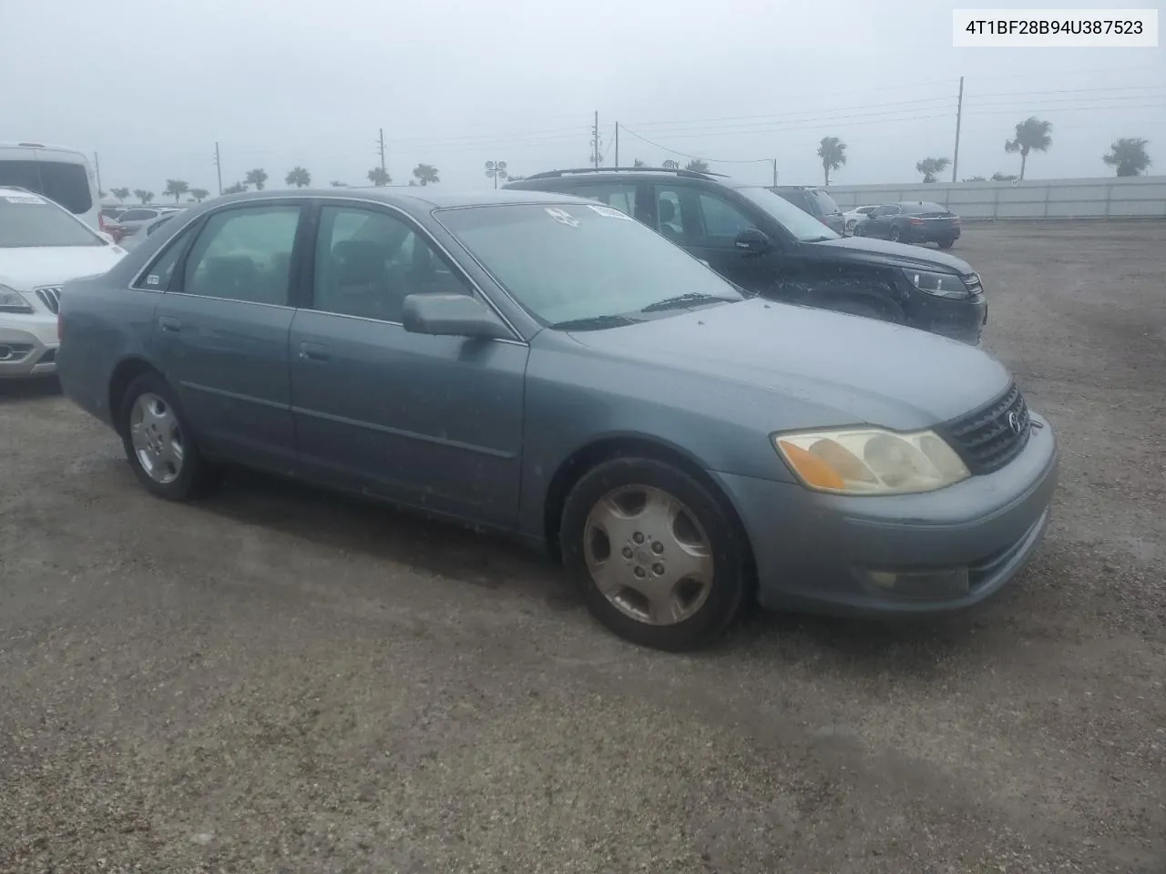 2004 Toyota Avalon Xl VIN: 4T1BF28B94U387523 Lot: 74656854