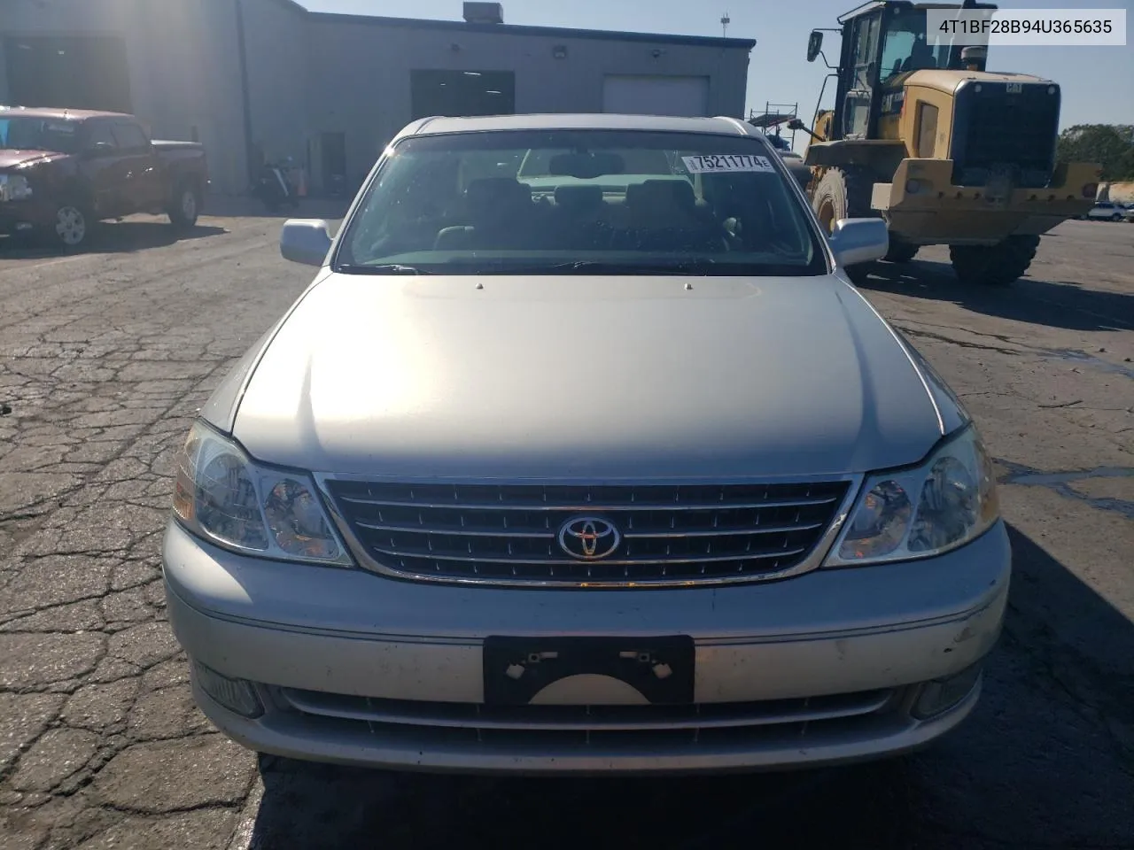 2004 Toyota Avalon Xl VIN: 4T1BF28B94U365635 Lot: 75211774