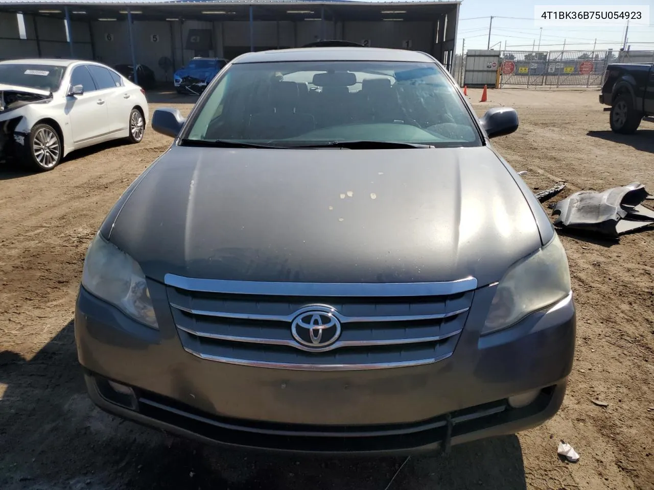 2005 Toyota Avalon Xl VIN: 4T1BK36B75U054923 Lot: 70615594