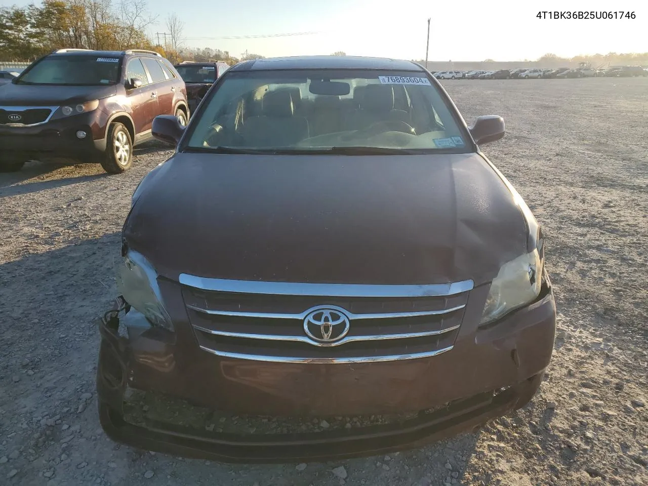 2005 Toyota Avalon Xl VIN: 4T1BK36B25U061746 Lot: 76893604