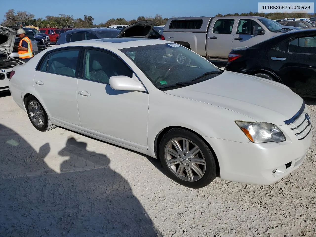 2005 Toyota Avalon Xl VIN: 4T1BK36B75U045929 Lot: 77387764