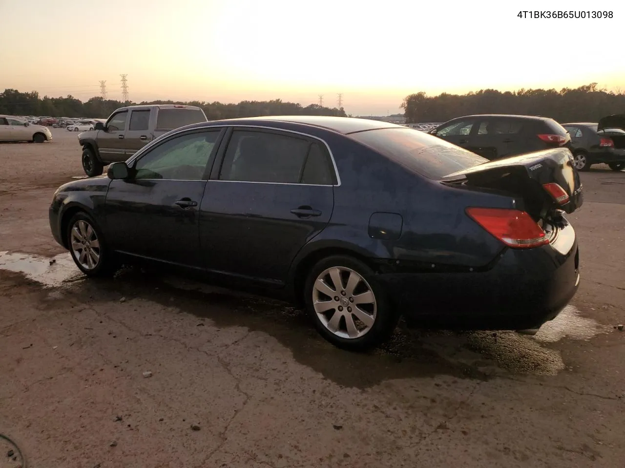 2005 Toyota Avalon Xl VIN: 4T1BK36B65U013098 Lot: 78217694