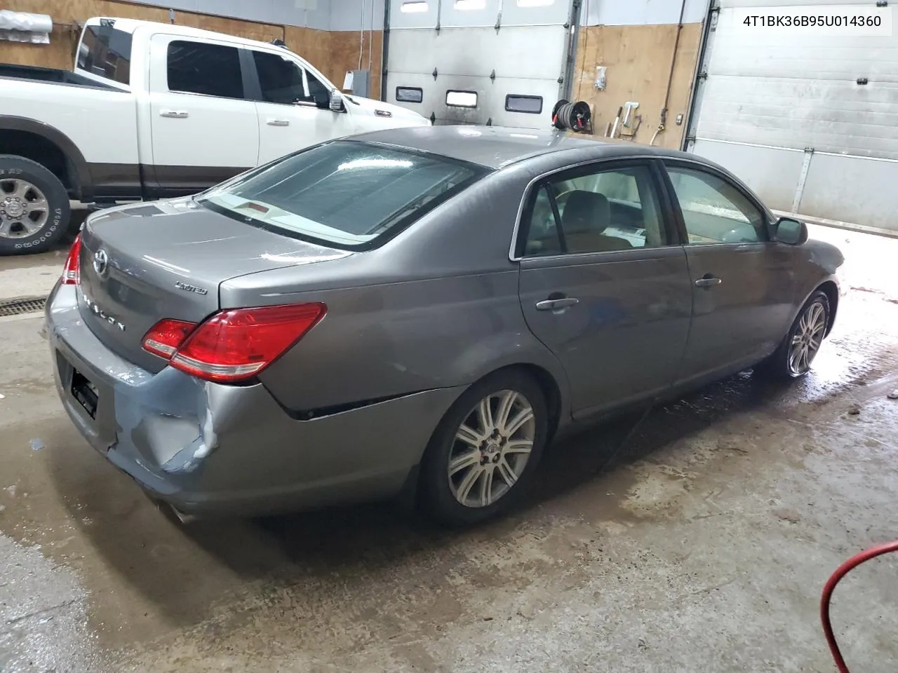 2005 Toyota Avalon Xl VIN: 4T1BK36B95U014360 Lot: 78230424