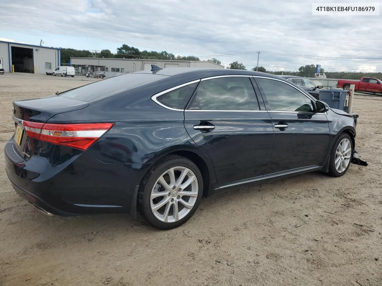 4T1BK1EB4FU186979 2015 Toyota Avalon Xle