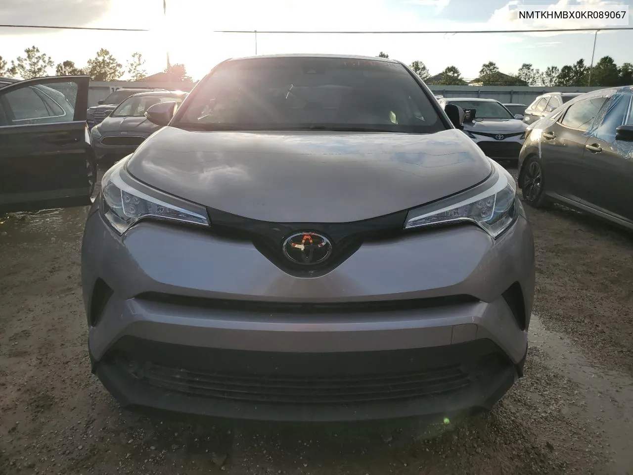 2019 Toyota C-Hr Xle VIN: NMTKHMBX0KR089067 Lot: 73738524