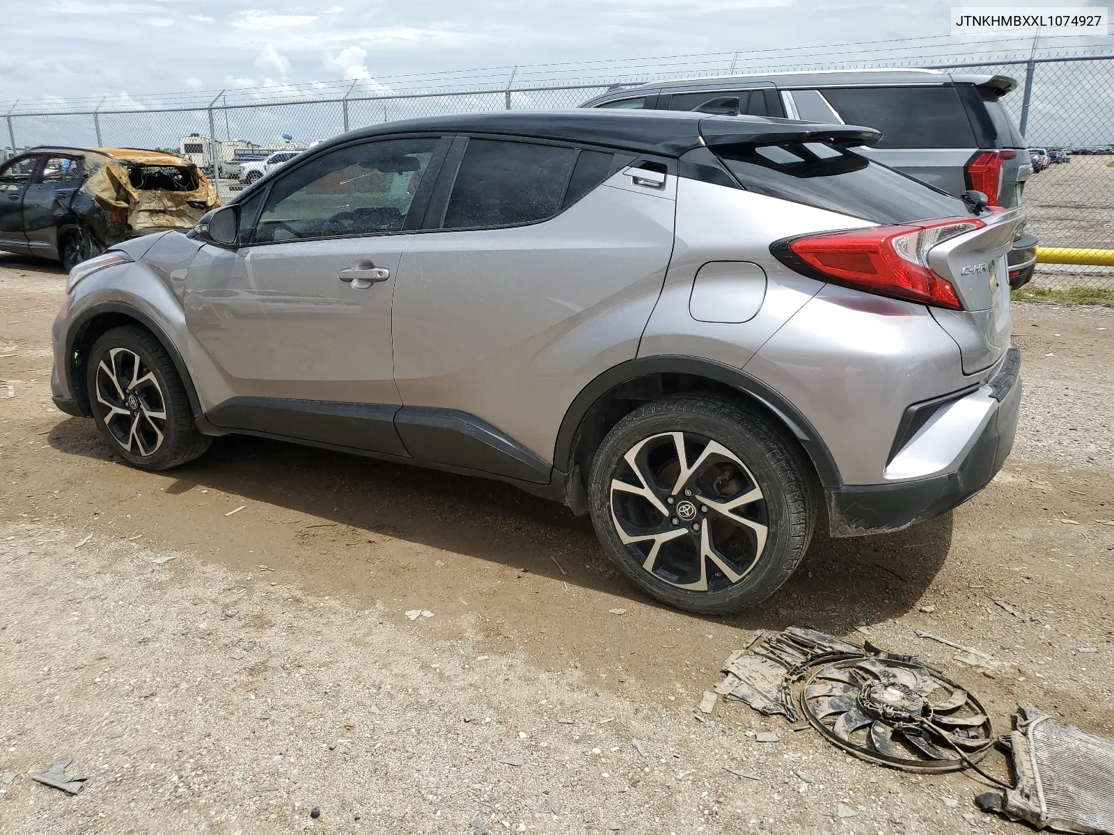 JTNKHMBXXL1074927 2020 Toyota C-Hr Xle