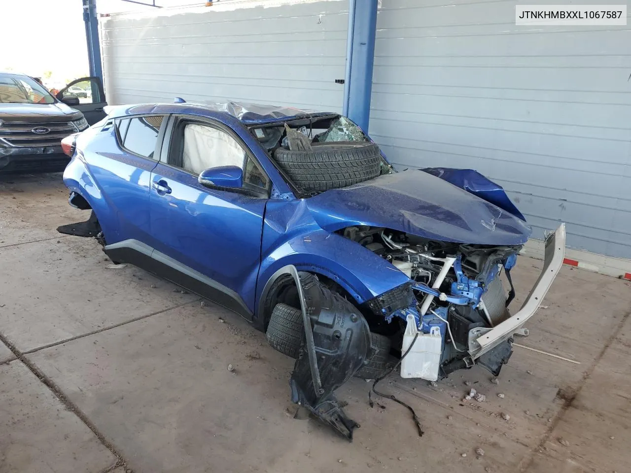 JTNKHMBXXL1067587 2020 Toyota C-Hr Xle