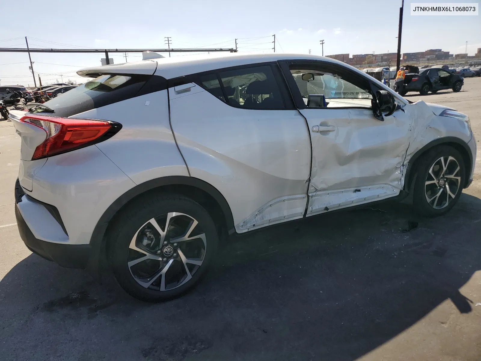 JTNKHMBX6L1068073 2020 Toyota C-Hr Xle