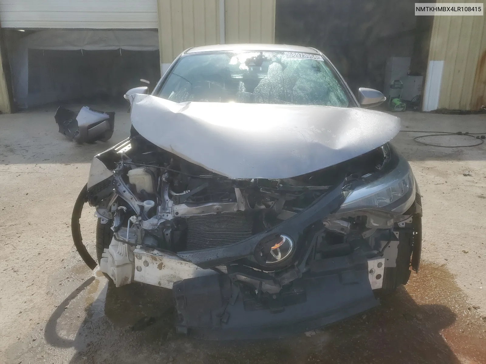 NMTKHMBX4LR108415 2020 Toyota C-Hr Xle