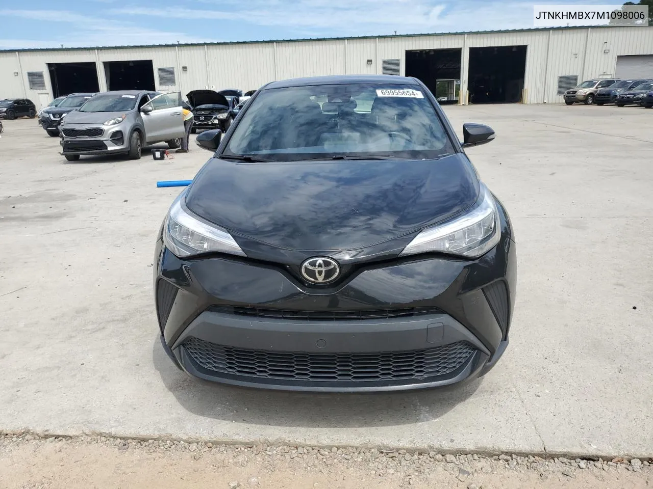 JTNKHMBX7M1098006 2021 Toyota C-Hr Xle