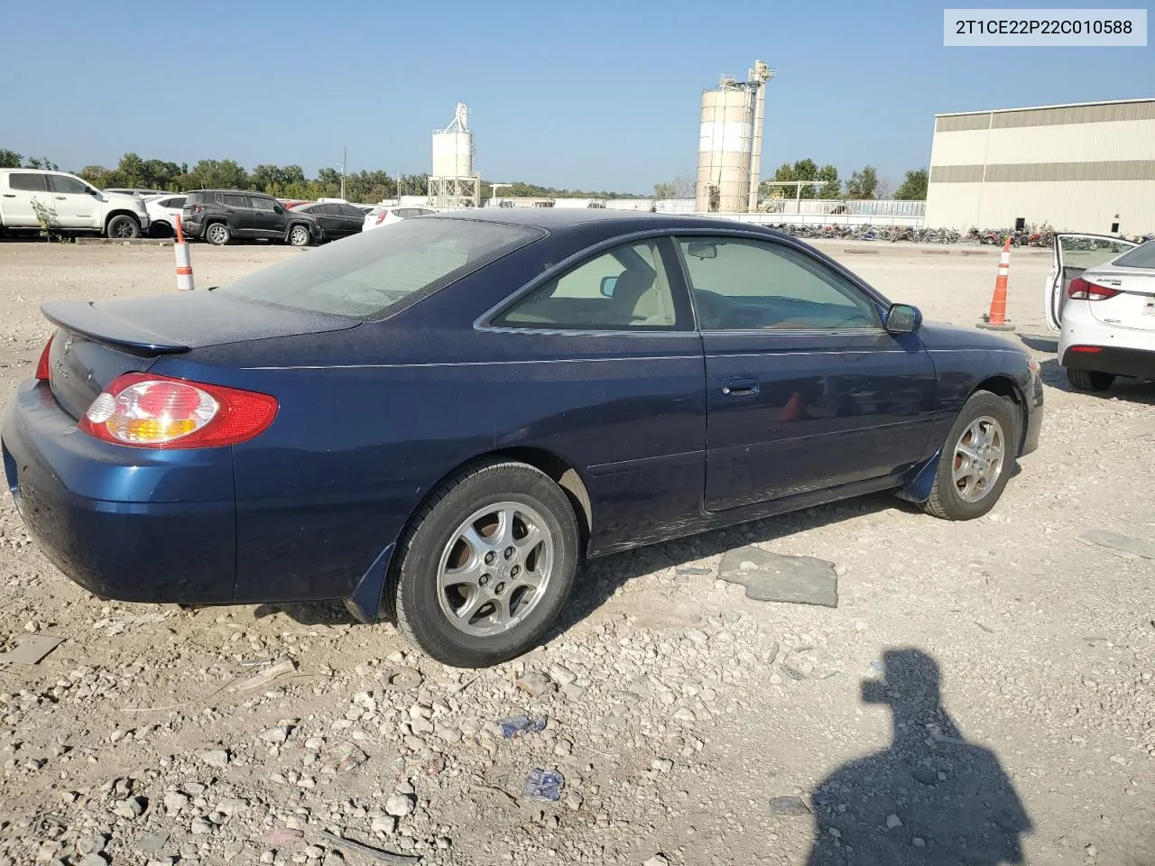 2T1CE22P22C010588 2002 Toyota Camry Solara Se