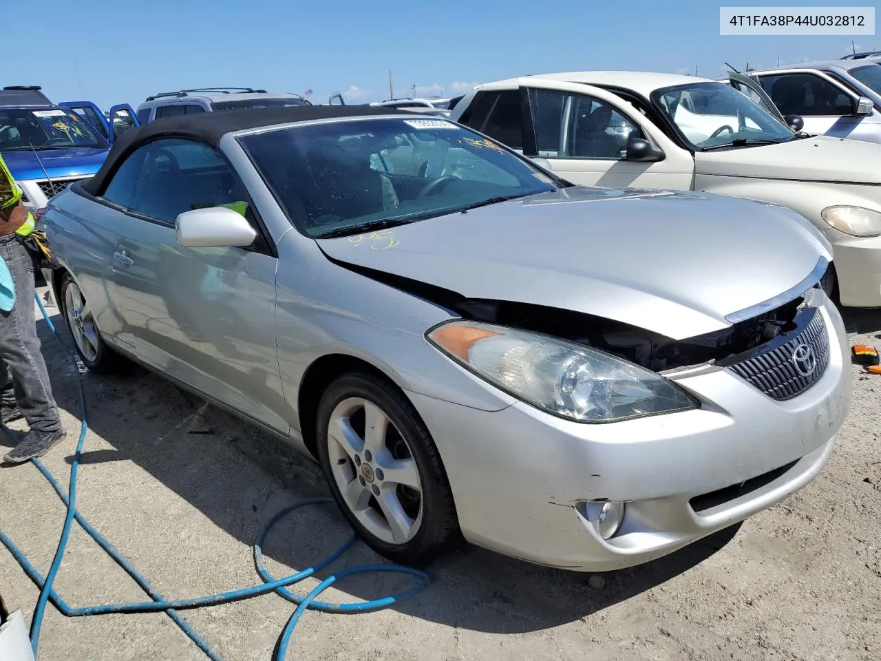 2004 Toyota Camry Solara Se VIN: 4T1FA38P44U032812 Lot: 73932034